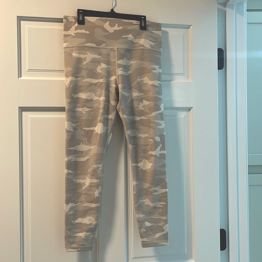 Athleta elation camo leggings
